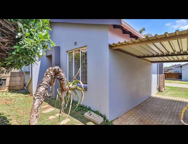 2 BEDROOM COMPLEX FOR SALE IN EDEN GLEN